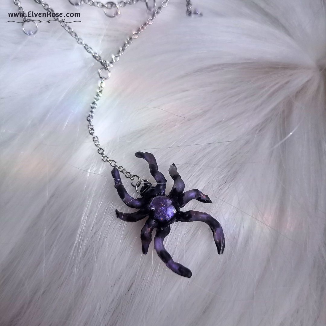 Colier Mystic Web - bijuterii - coliere - coliere cu pandantive - Artynos.ro Colier Mystic Web - bijuterii - coliere - coliere cu pandantive - Artynos.ro