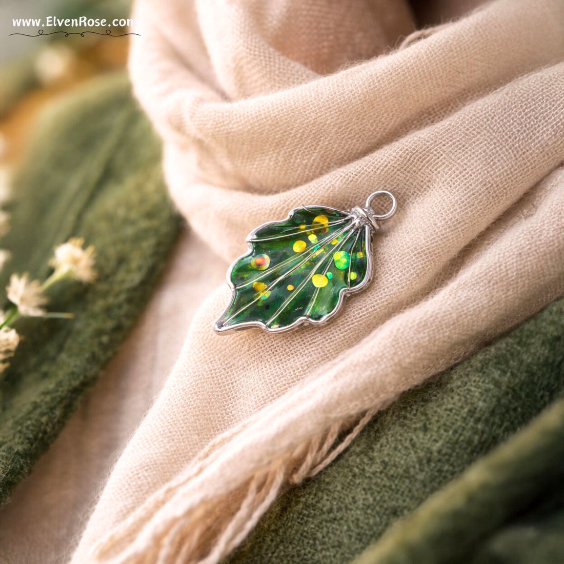 Forest Leaf Mărțișor Broșă - bijuterii - mărțișor - Artynos.ro