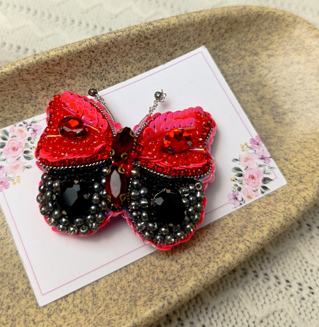 Broșă fluture  - bijuterii - mărțișor - Artynos.ro