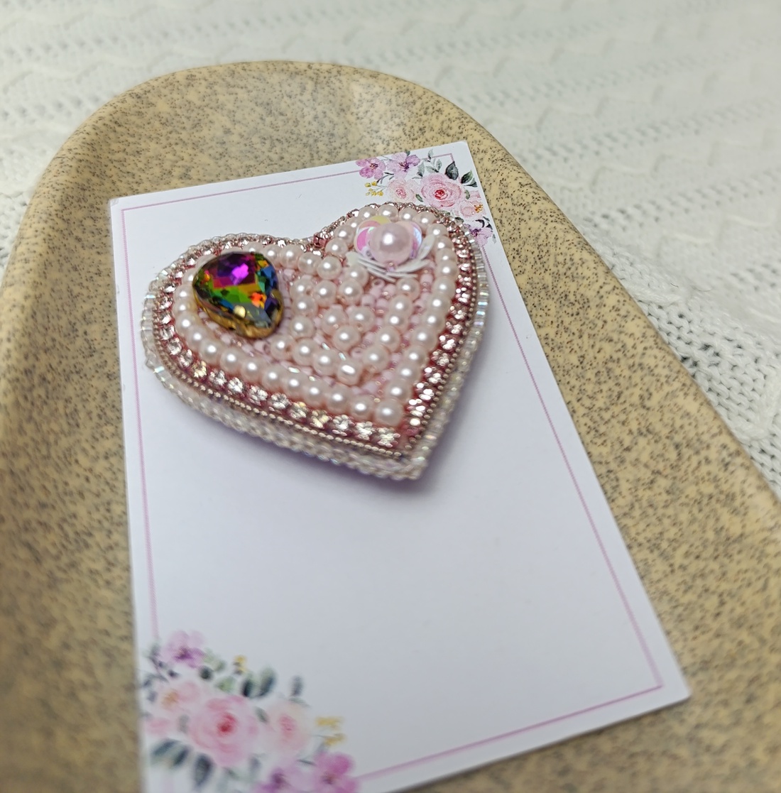 Broșă inimă  - bijuterii - mărțișor - Artynos.ro