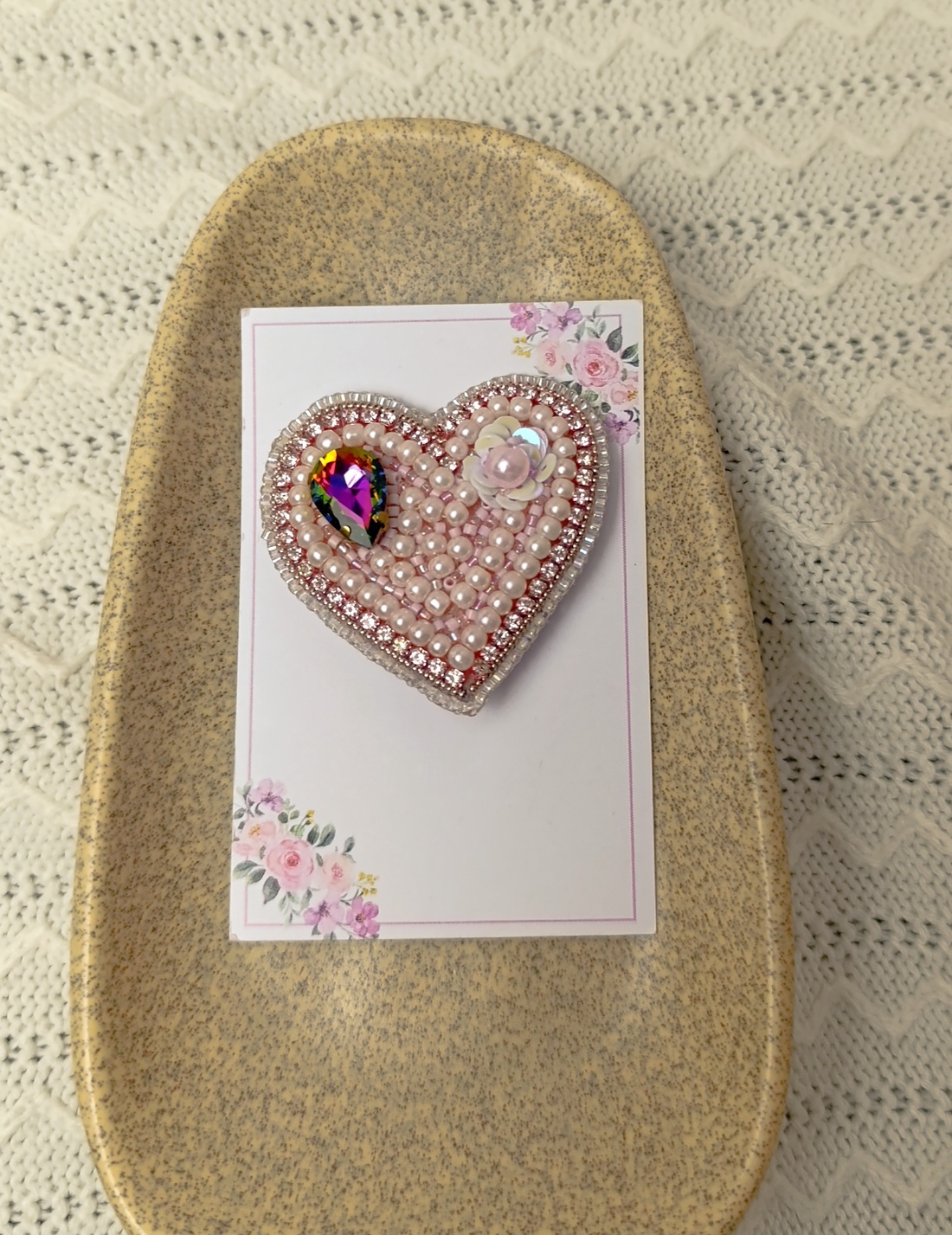 Broșă inimă  - bijuterii - mărțișor - Artynos.ro