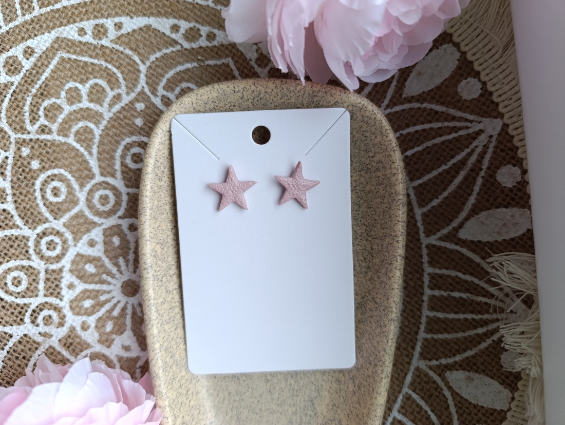 Cerceluși stea - bijuterii - cercei - cercei cu figurine - Artynos.ro