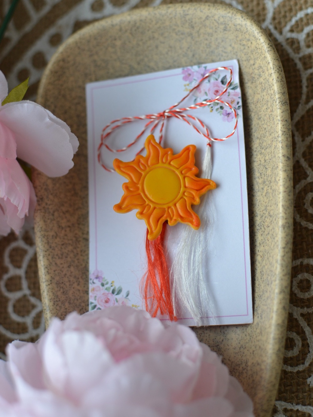 Mărțișor soare - bijuterii - mărțișor - Artynos.ro