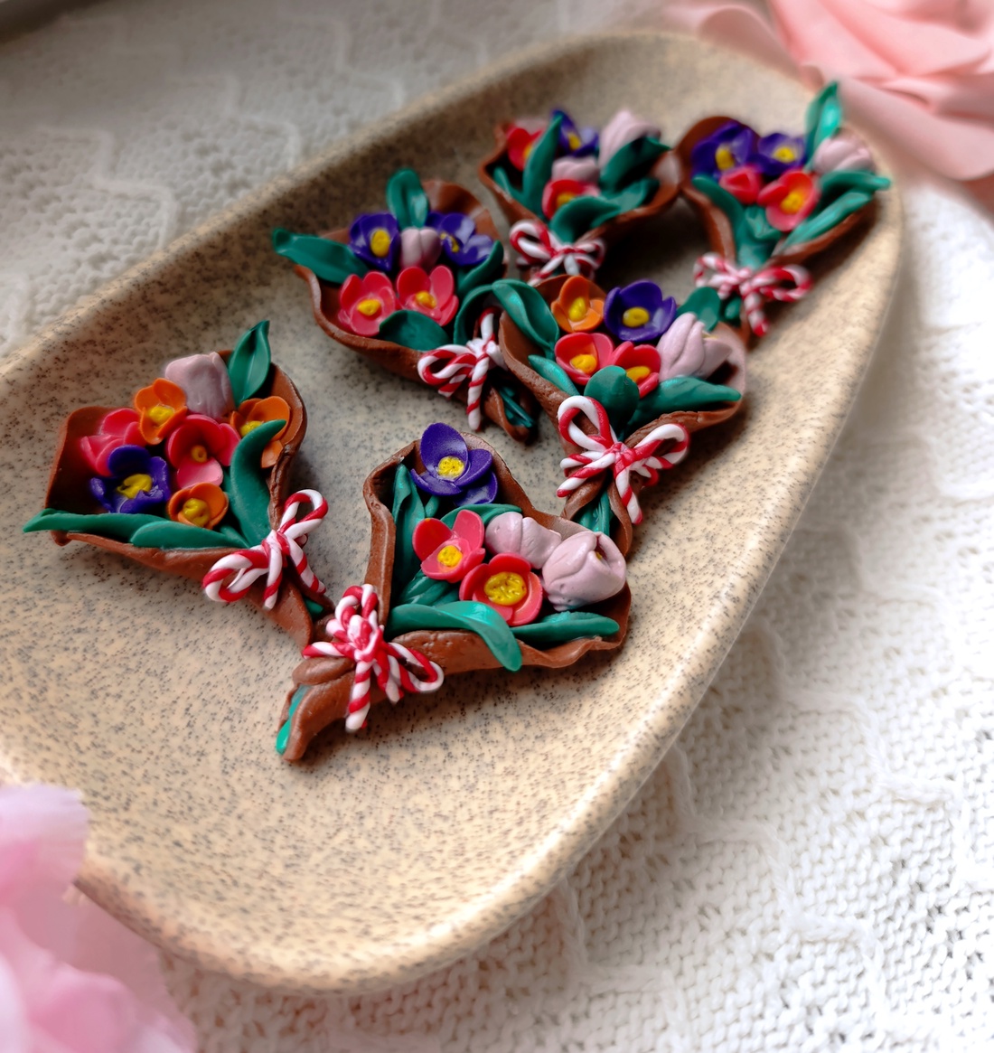 Mărțișor buchet  - bijuterii - mărțișor - Artynos.ro