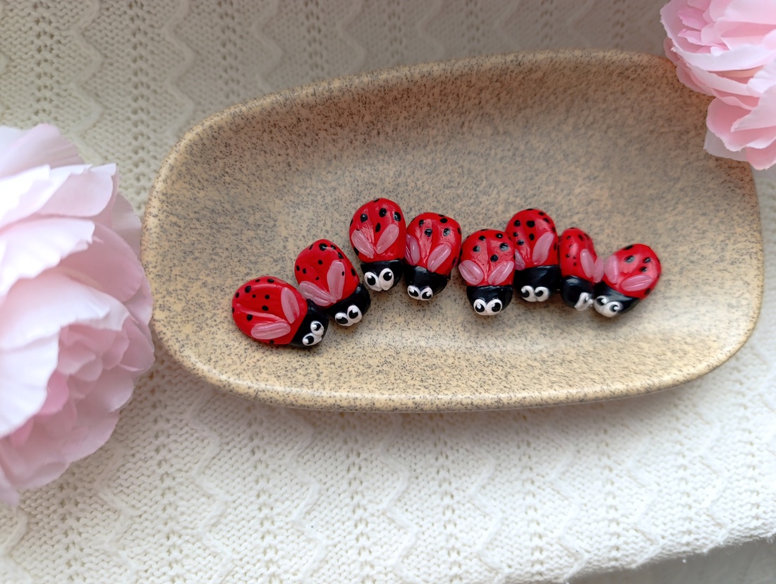 Mărțișor buburuză  - bijuterii - mărțișor - Artynos.ro