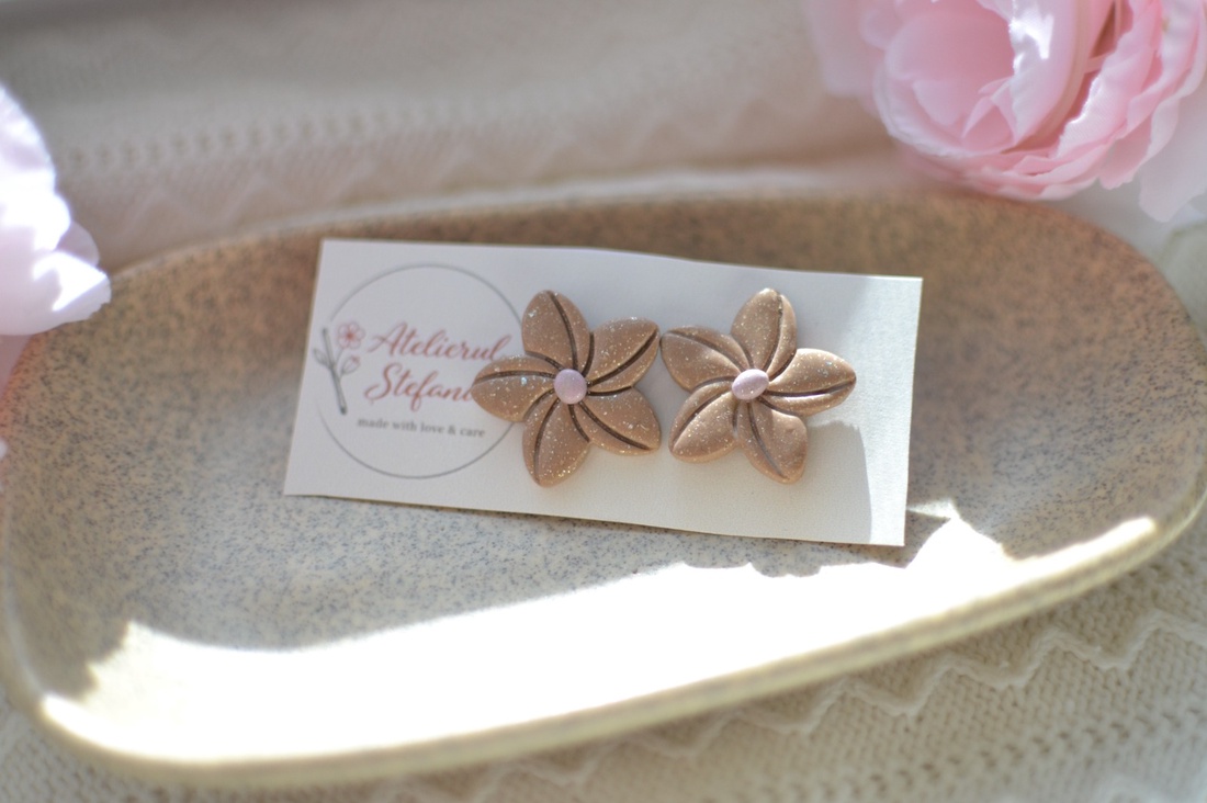 Cercei floare  - bijuterii - cercei - cercei cu figurine - Artynos.ro