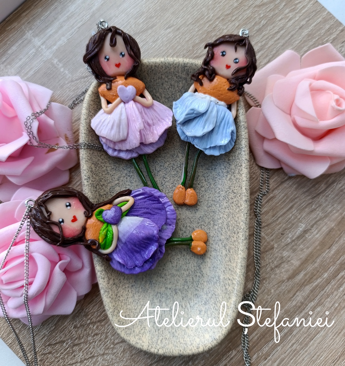 � Luna � Pandantiv handmade din lut polimeric - bijuterii - coliere - coliere cu pandative - Artynos.ro