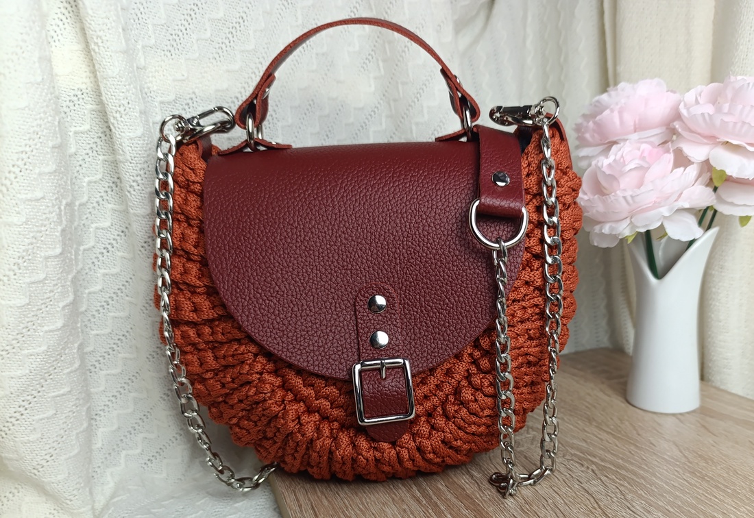 Geantă Autumn Amber - geantă croșetată manual - genți și portofele - genți de mână și umăr - geantă crossbody - Artynos.ro