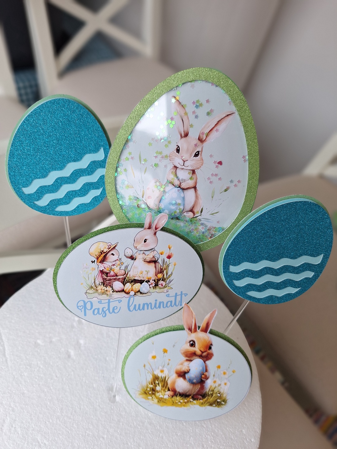 Set decoratiune 3D cu shaker, oua si iepurasi de Paste -  - Artynos.ro