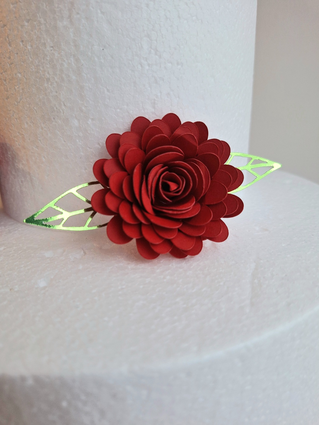 Set topper 3d decor tort cu flori si mesaj La multi ani - casă & stil de viață - decorațiuni de casă - decorațiuni de masă și rafturi - decorațiuni de masă - Artynos.ro