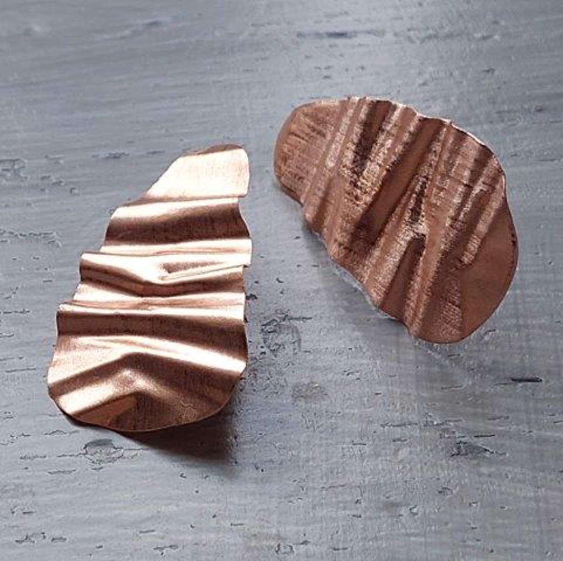 Cercei val în cupru -  - Artynos.ro Cercei val în cupru -  - Artynos.ro