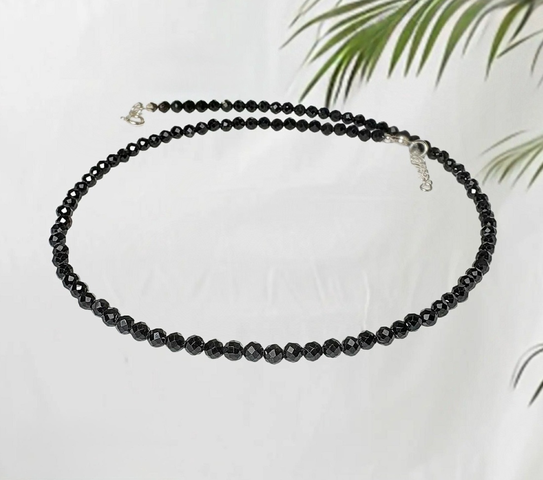 Colier protectie din turmalina neagra - Noir Shield - bijuterii - coliere - coliere din pietre semiprețioase - Artynos.ro