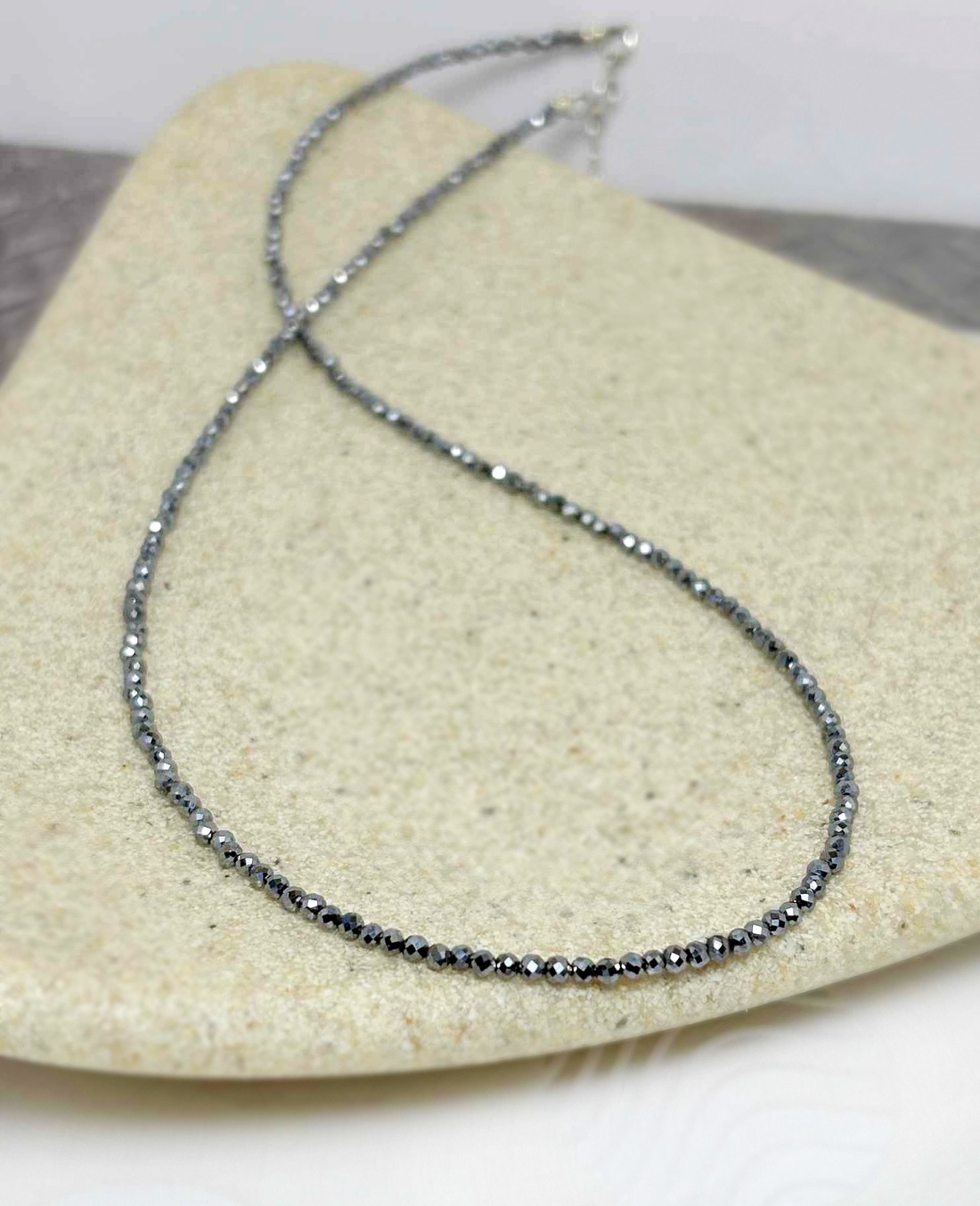 Colier din terahertz fatetat - Silver Energy - bijuterii - coliere - coliere din pietre semiprețioase - Artynos.ro