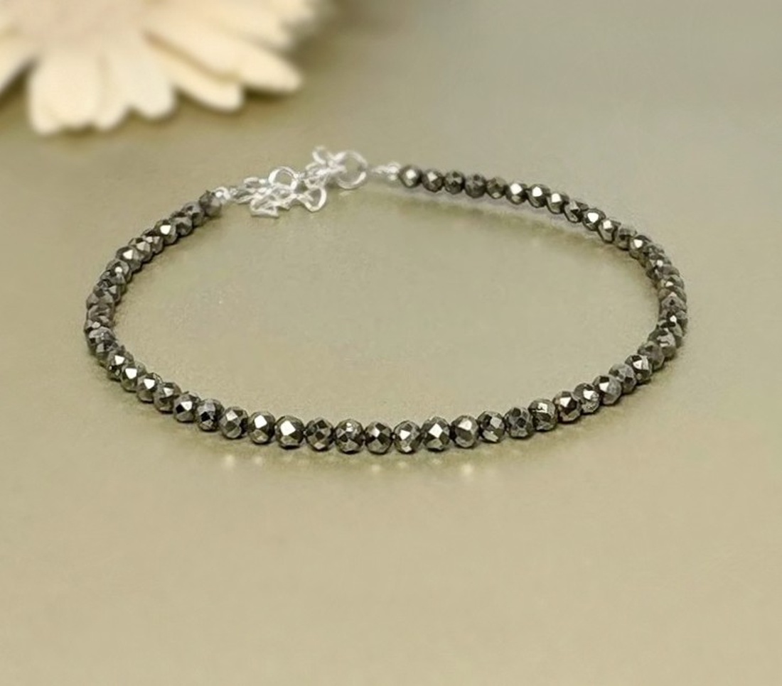 Bratara pirita fatetata - Pyrite Glow - bijuterii - brățări - brățări din mărgele - Artynos.ro