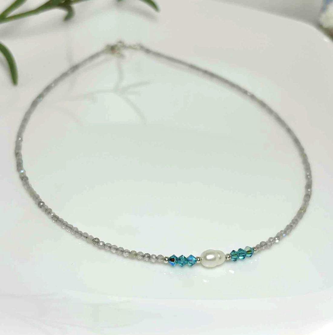 Colier din labradorit, perla cultura si cristale Preciosa - bijuterii - coliere - coliere din pietre semiprețioase - Artynos.ro