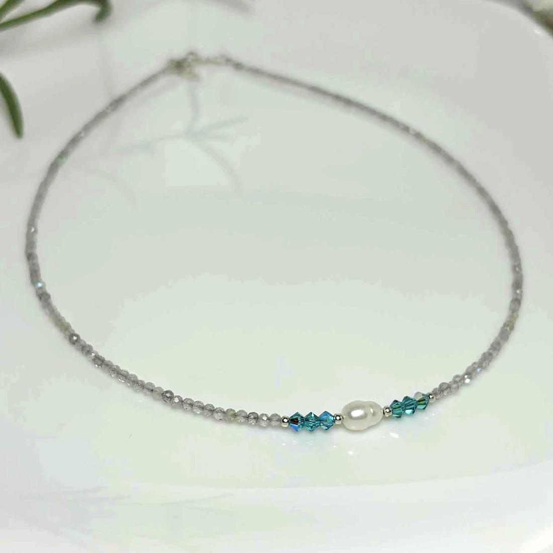 Colier din labradorit, perla cultura si cristale Preciosa - bijuterii - coliere - coliere din pietre semiprețioase - Artynos.ro