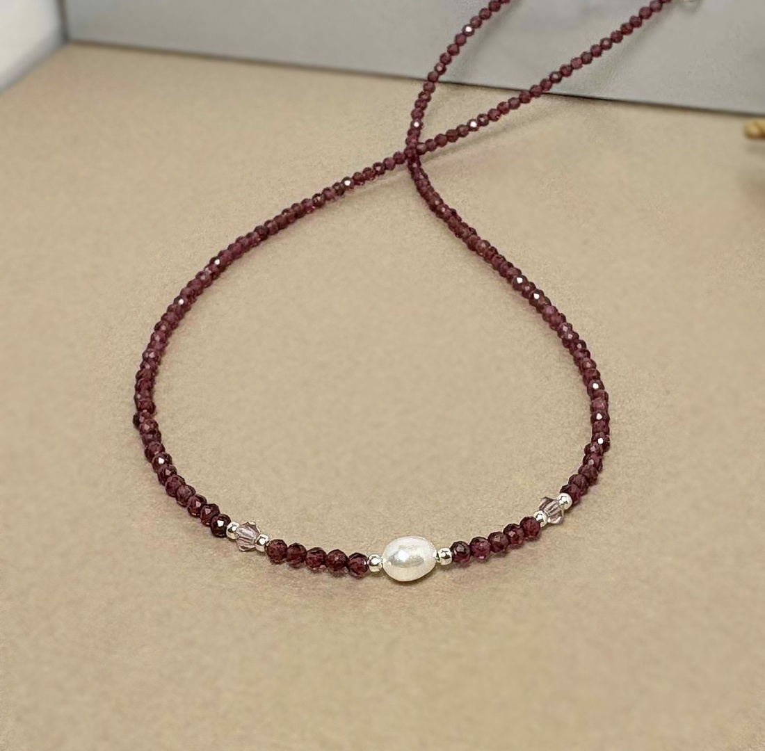 Colier granat si perla cultura  - bijuterii - coliere - coliere din pietre semiprețioase - Artynos.ro