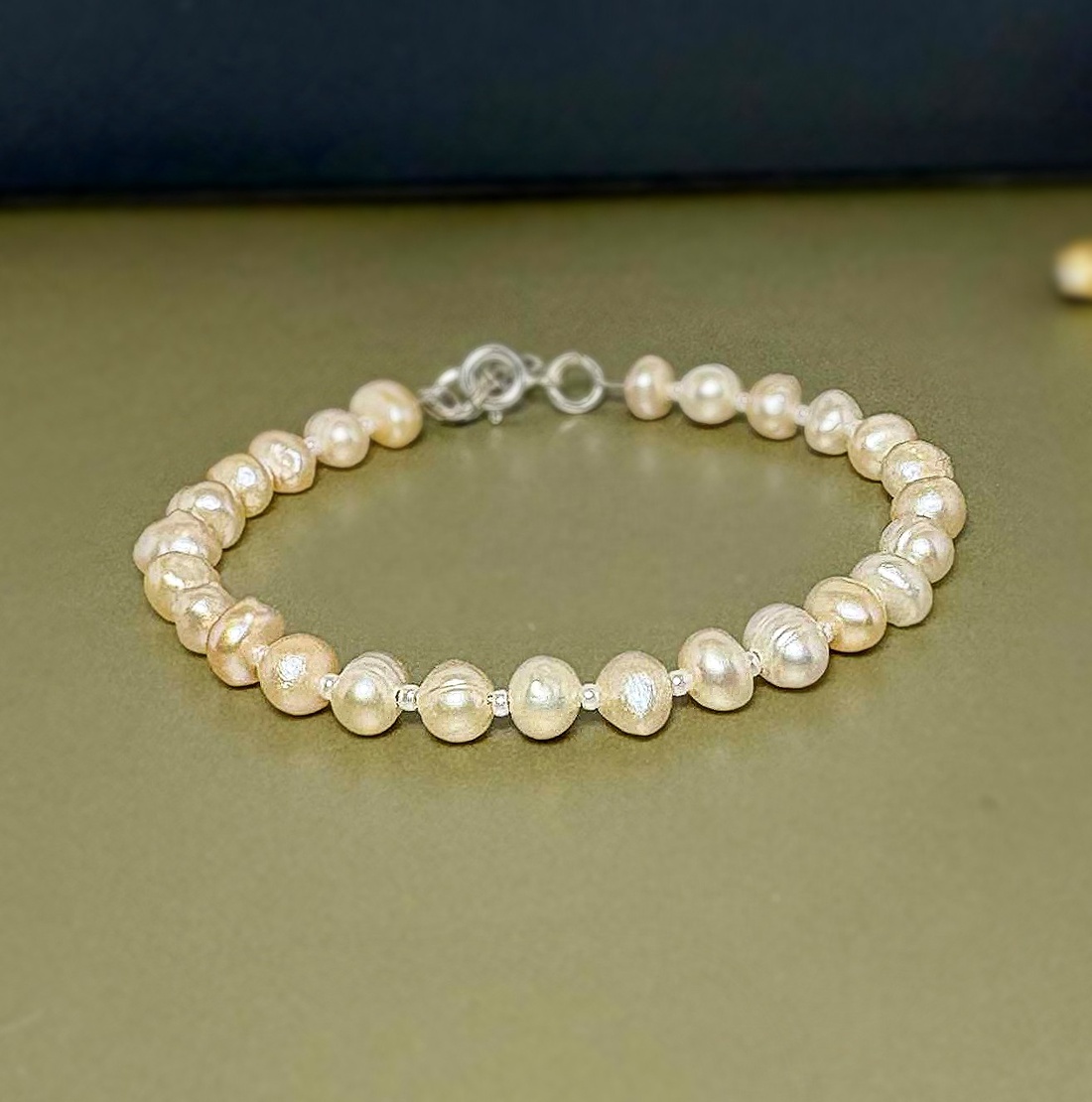 Bratara perle cultura - Blush Pearl - bijuterii - brățări - brățări din mărgele - Artynos.ro