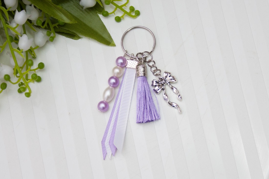Breloc, ornament pentru geantă - Masnis - Violet -  - Artynos.ro