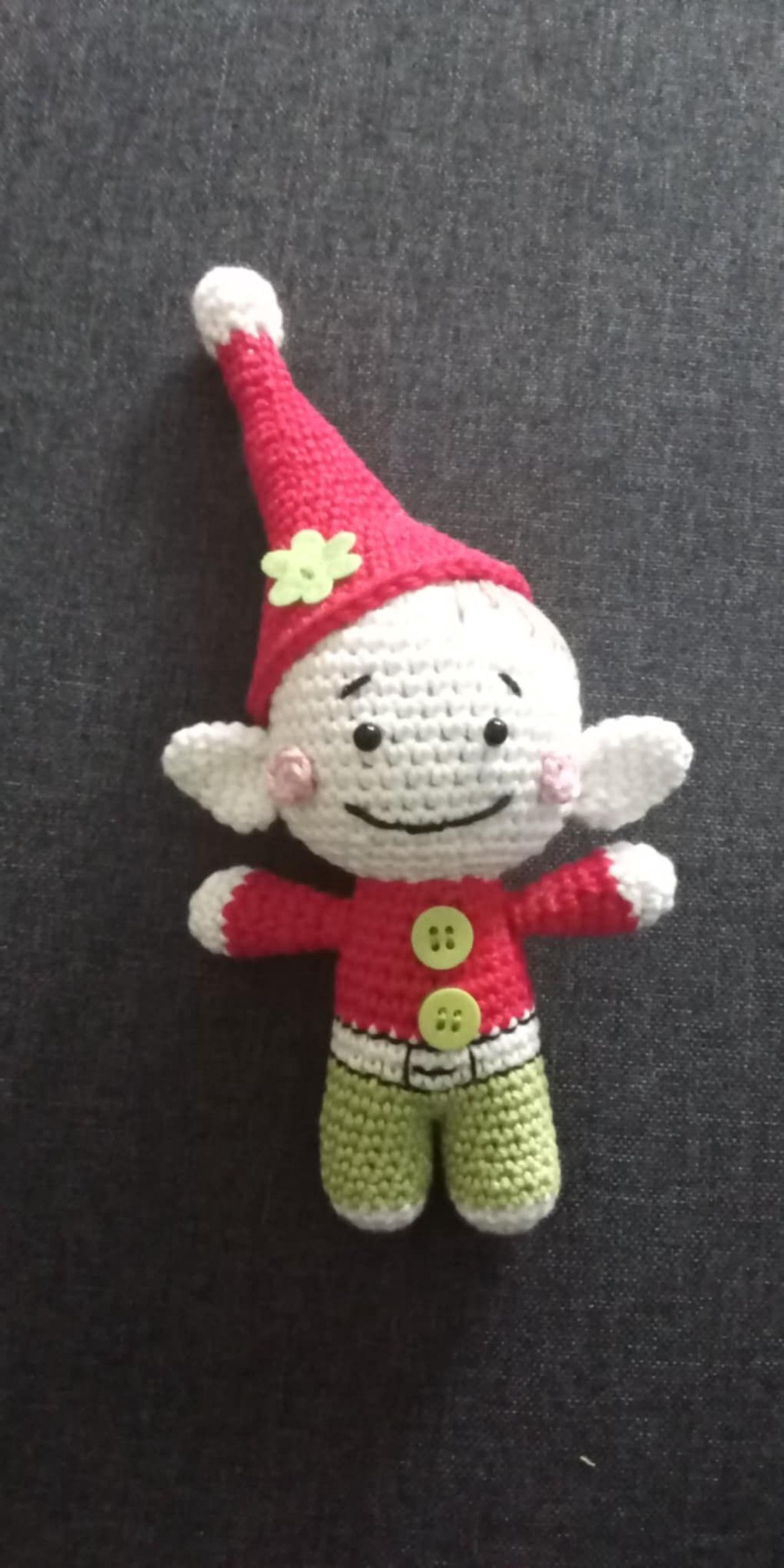 Elf de Crăciun - - Artynos.ro Elf de Crăciun - - Artynos.ro