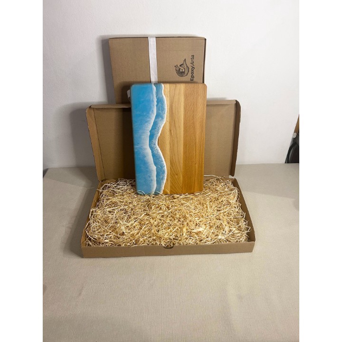 Platou / tocator de servire dreptunghiular din lemn, cu valuri, albastru deschis - casă & stil de viață - echipamente de bucătărie - accesorii de gătit - tocătoare - Artynos.ro