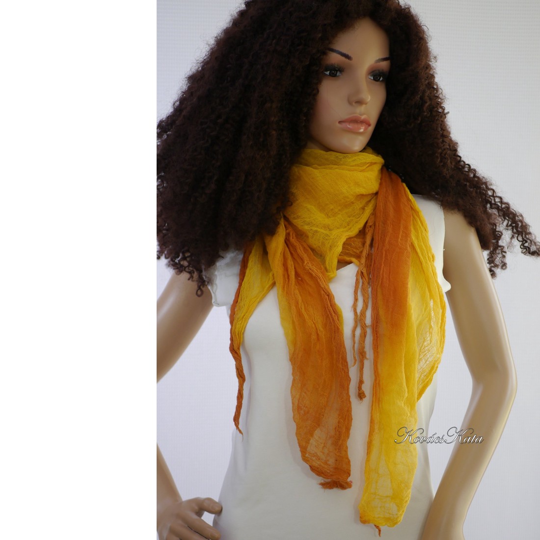 MULL-SHIRT / soare-galben-rose - eșarfă de tifon batiked - îmbrăcăminte și modă - eșarfe, pălării, fularuri - eșarfe - Artynos.ro