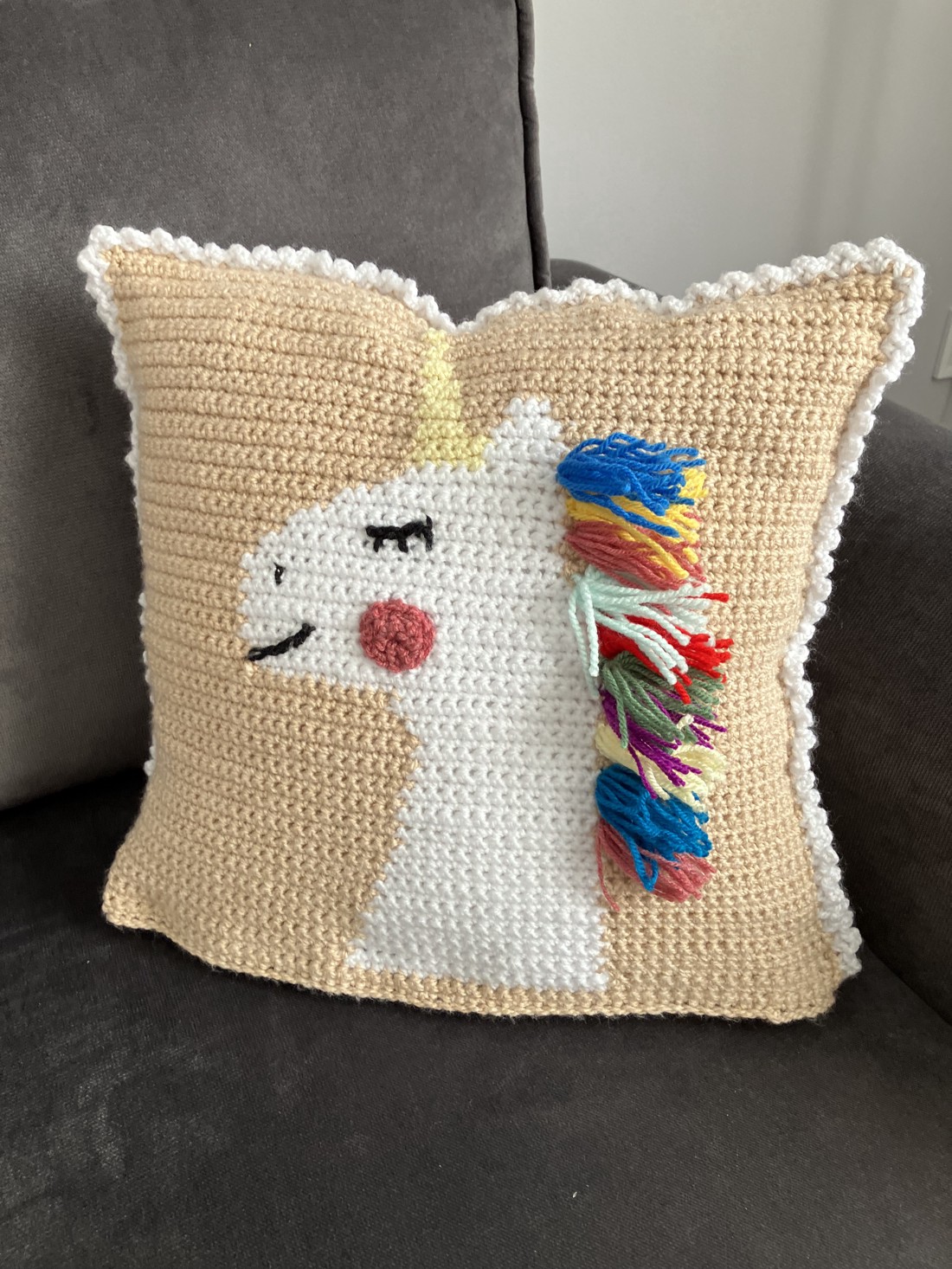 Unicorn pernă croșetat - - Artynos.ro Unicorn pernă croșetat - - Artynos.ro