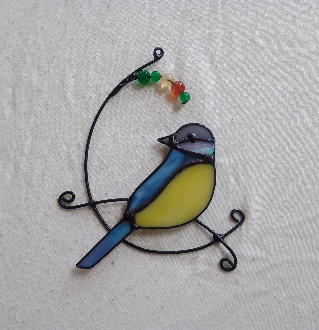 BLUE CINEGE pe o ramură de copac TIFFANY Suncatcher / fereastră decor pentru iubitorii de natură - casă & stil de viață - accesorii pentru decorat casa - decorațiuni de geam și decorațiuni de ușă - decor ferestre și autocolant pentru geam - Artynos.ro BLUE CINEGE pe o ramură de copac TIFFANY Suncatcher / fereastră decor pentru iubitorii de natură - casă & stil de viață - accesorii pentru decorat casa - decorațiuni de geam și decorațiuni de ușă - decor ferestre și autocolant pentru geam - Artynos.ro