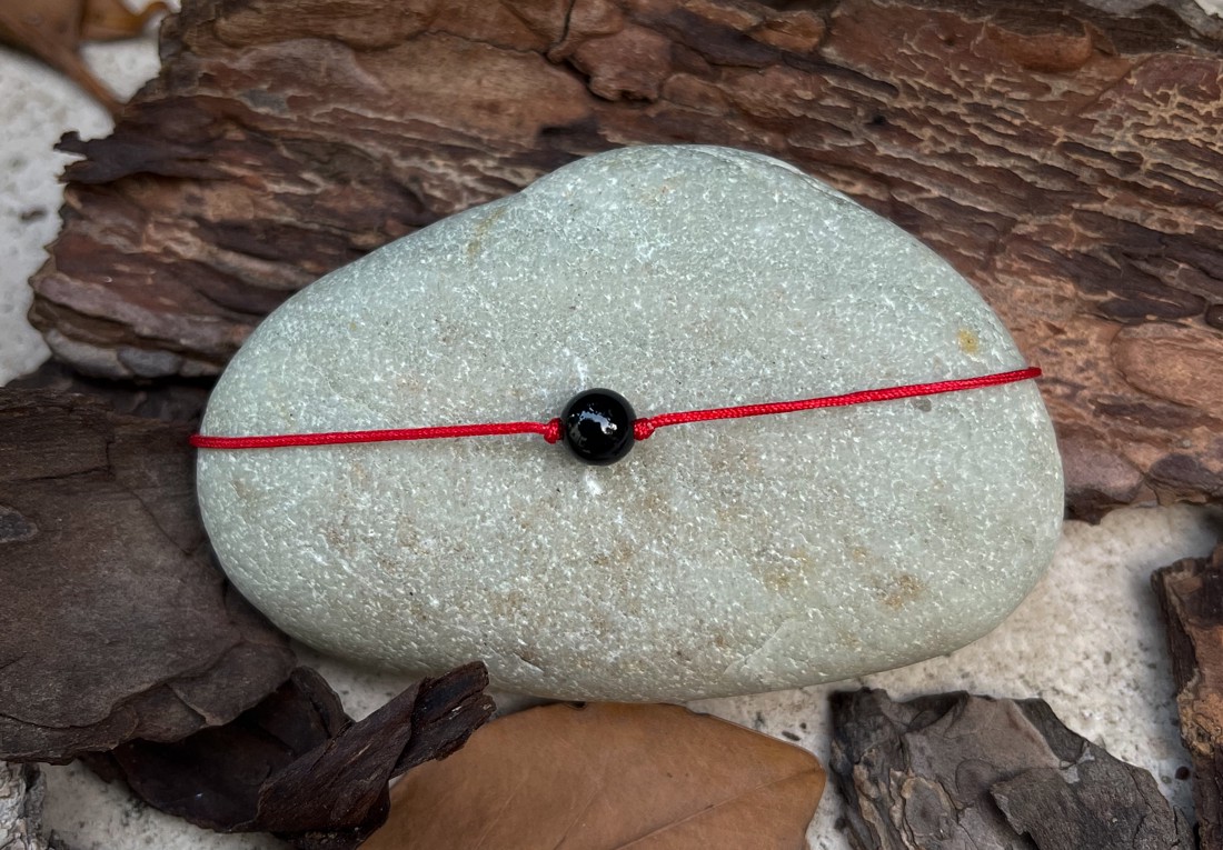 Brățară minerală de protecție minimalistă - - Artynos.ro Brățară minerală de protecție minimalistă - - Artynos.ro