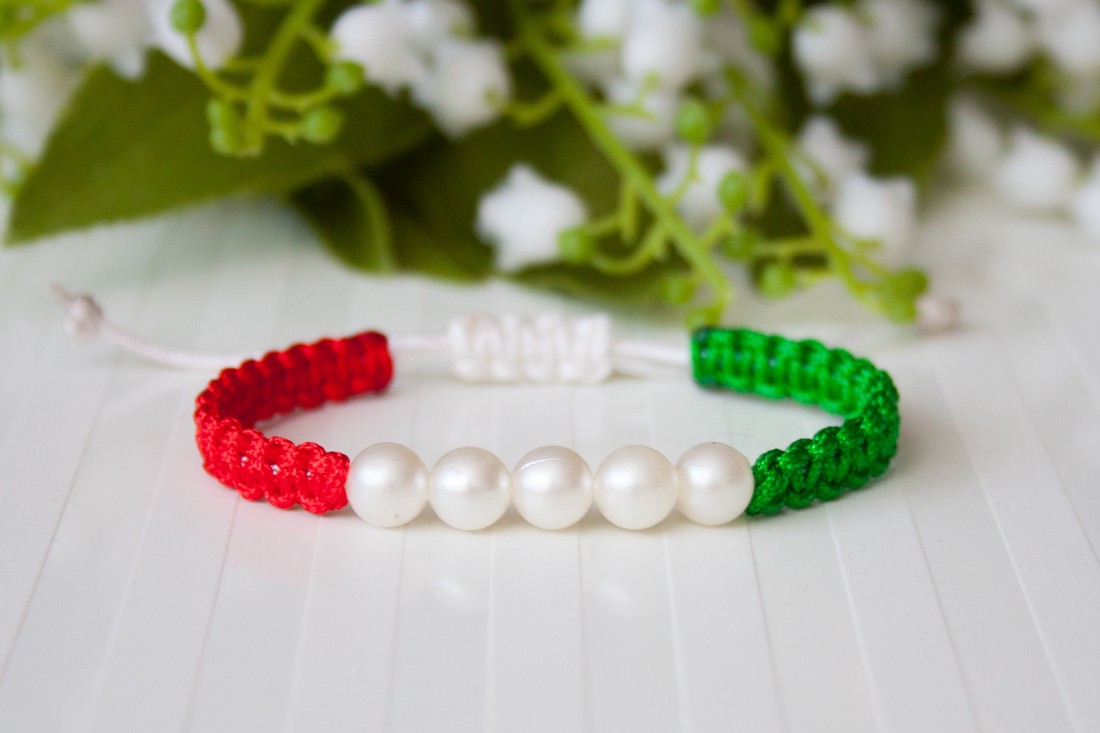 Brățară macramé împletită - Culori naționale - Roșu-alb-verde -  - Artynos.ro