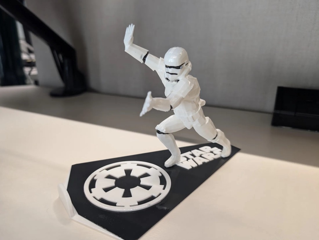 Star Wars Stormtrooper Suport de telefon - - Artynos.ro Star Wars Stormtrooper Suport de telefon - - Artynos.ro