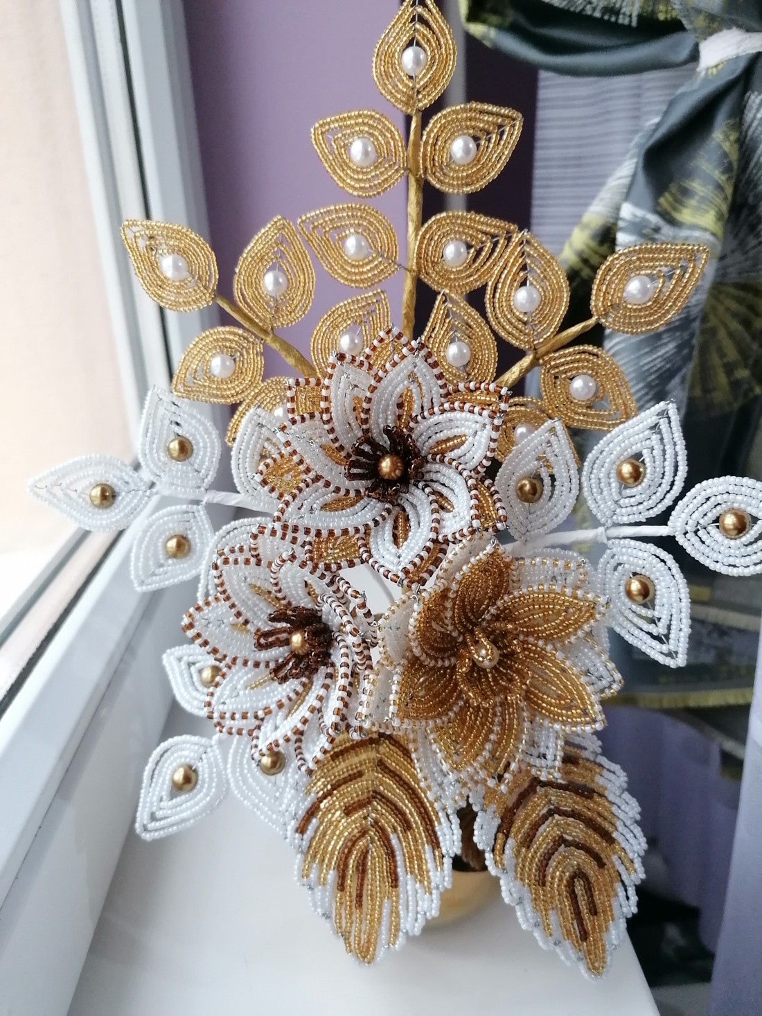 Compoziție de flori din perle - casă & stil de viață - accesorii pentru decorat casa - suport de flori - buchete de flori - Artynos.ro