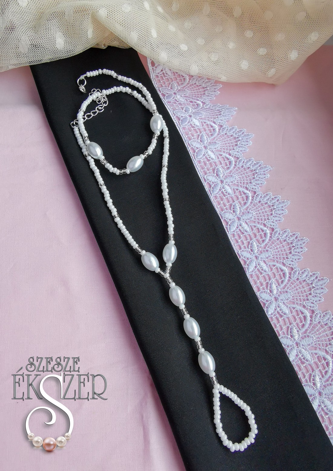 Picioare mari și perlate - accesorii nuntă - bijuterii mireasă - brățări mireasă - Artynos.ro Picioare mari și perlate - accesorii nuntă - bijuterii mireasă - brățări mireasă - Artynos.ro
