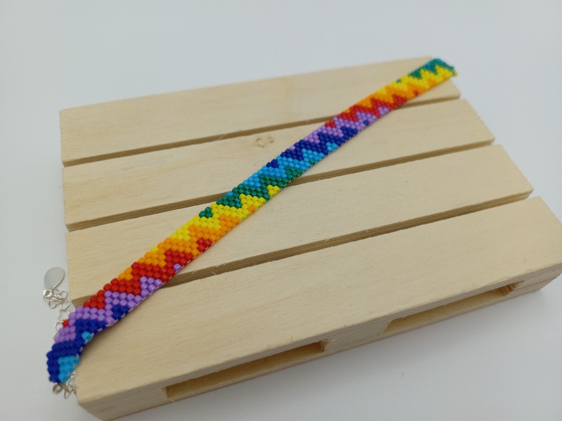 Bratara din margele de sticla - zig zag rainbow - bijuterii - brățări - brățară cu mărgele - Artynos.ro Bratara din margele de sticla - zig zag rainbow - bijuterii - brățări - brățară cu mărgele - Artynos.ro