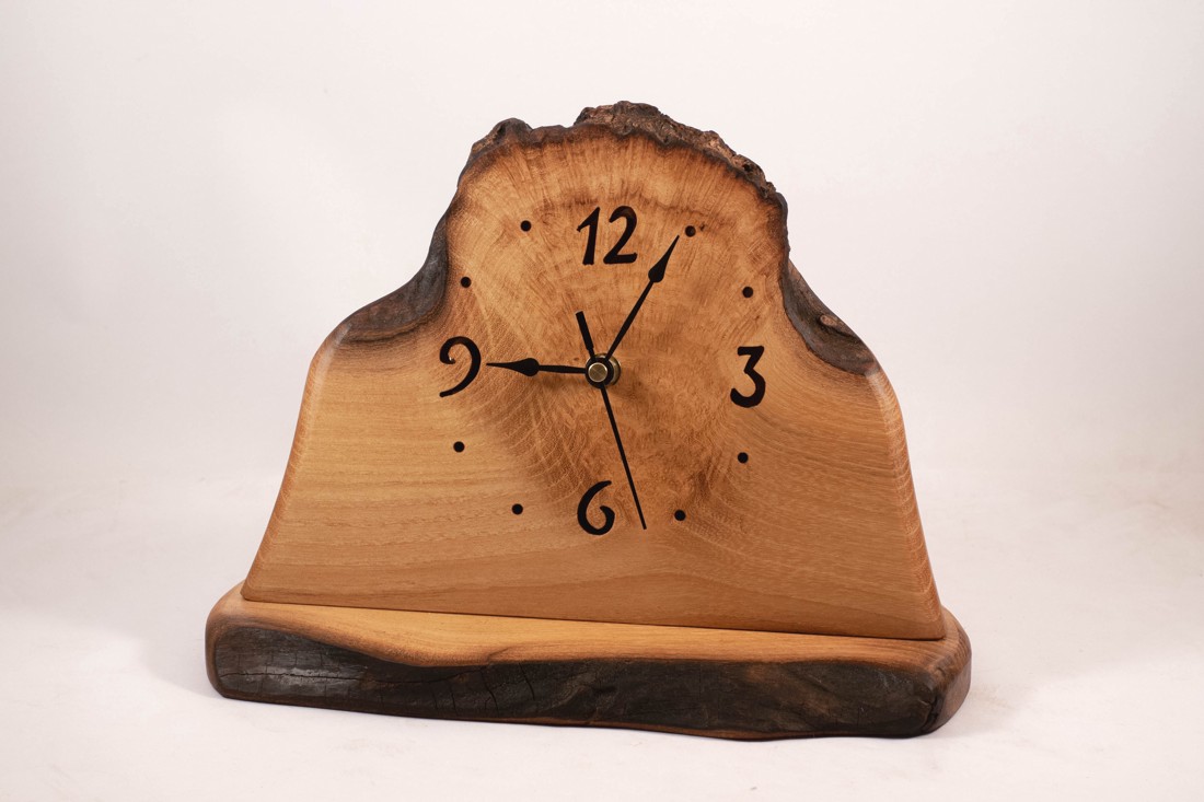 Ceas de masă din lemn, ceas șemineu, ceas din lemn rustic - - Artynos.ro Ceas de masă din lemn, ceas șemineu, ceas din lemn rustic - - Artynos.ro