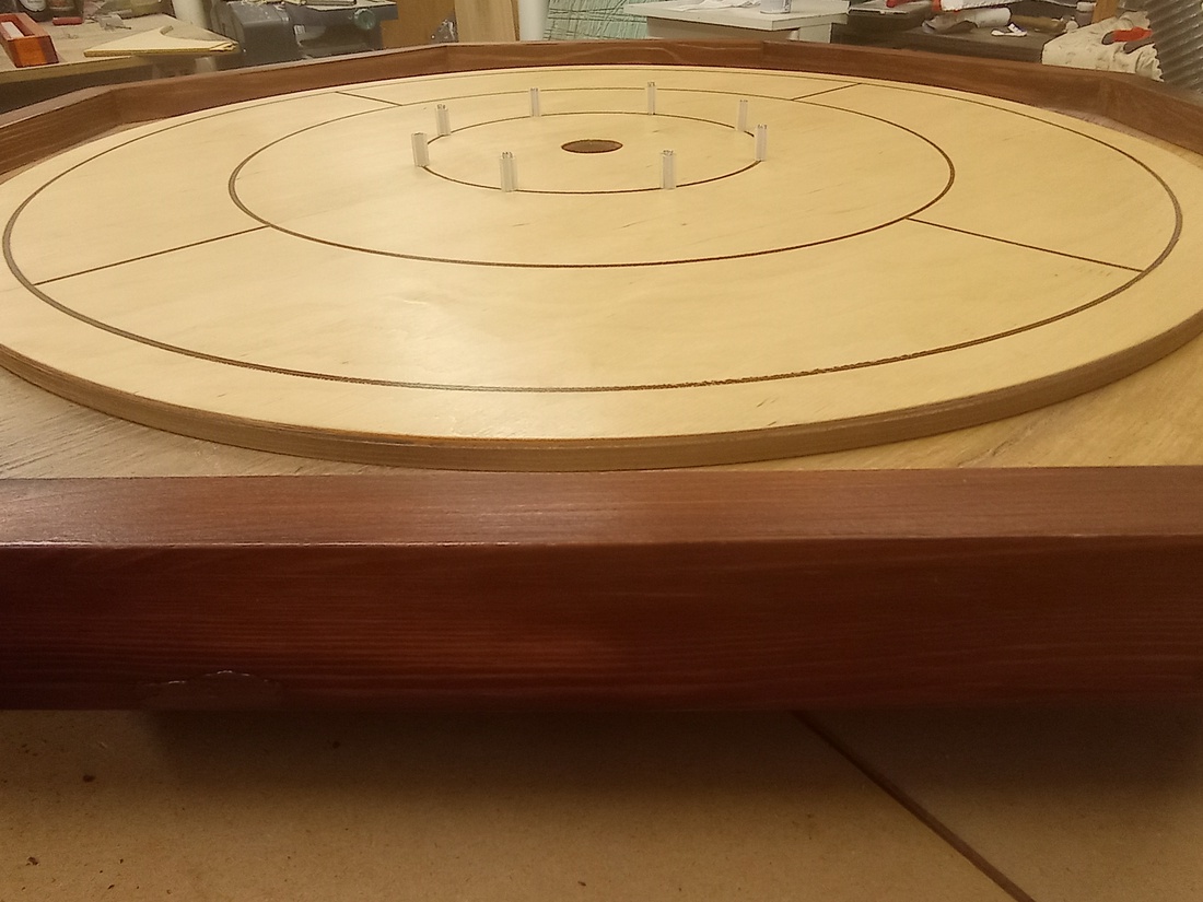 Crokinole táblajáték - - Artynos.ro Crokinole táblajáték - - Artynos.ro