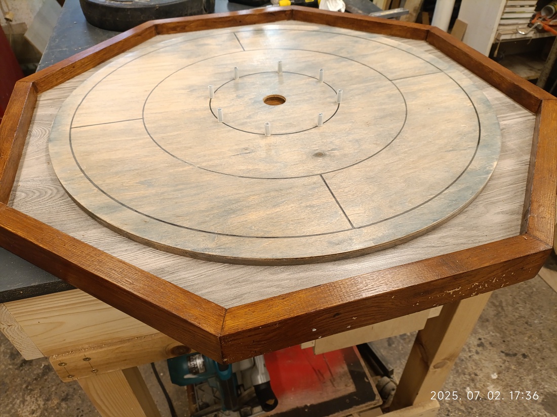 Crokinole táblajáték - - Artynos.ro Crokinole táblajáték - - Artynos.ro