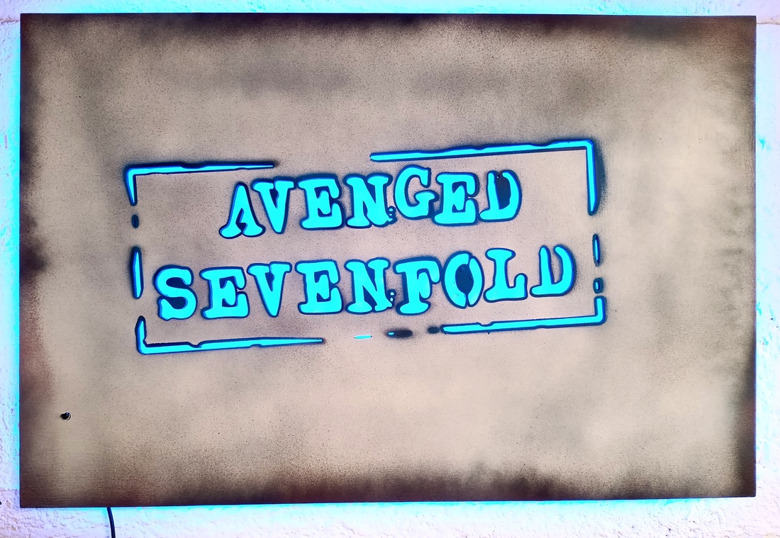 Artă murală iluminată Avenged Sevenfold - casă & stil de viață - accesorii pentru decorat casa - decorațiuni de pereți, decorațiuni suspendate - scrisuri pe perete - Artynos.ro