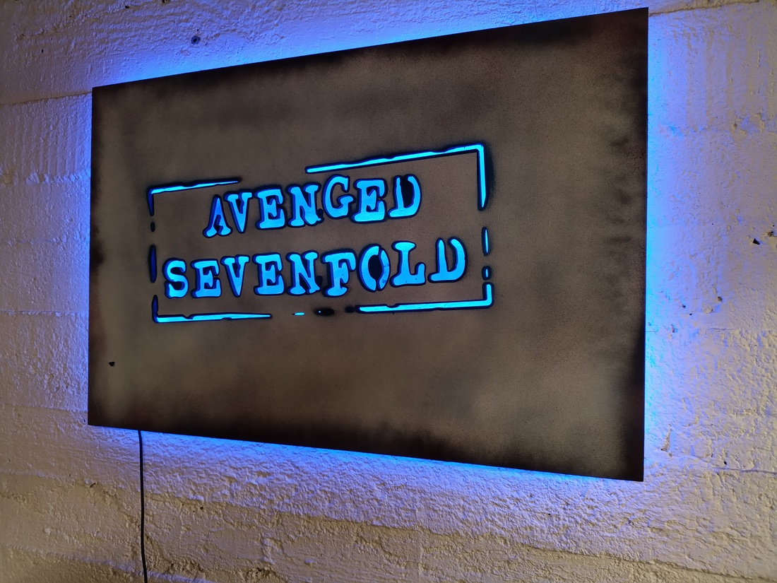 Artă murală iluminată Avenged Sevenfold - casă & stil de viață - accesorii pentru decorat casa - decorațiuni de pereți, decorațiuni suspendate - scrisuri pe perete - Artynos.ro