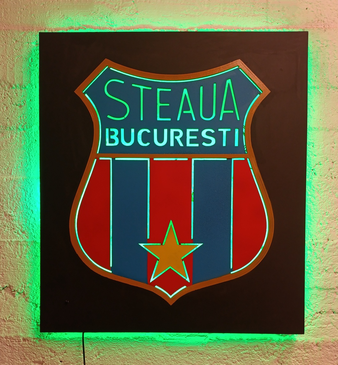 Steaua Bucuresti világító falikép - casă & stil de viață - decorațiuni de casă - decorațiuni de pereți - decorațiuni suspendate - Artynos.ro