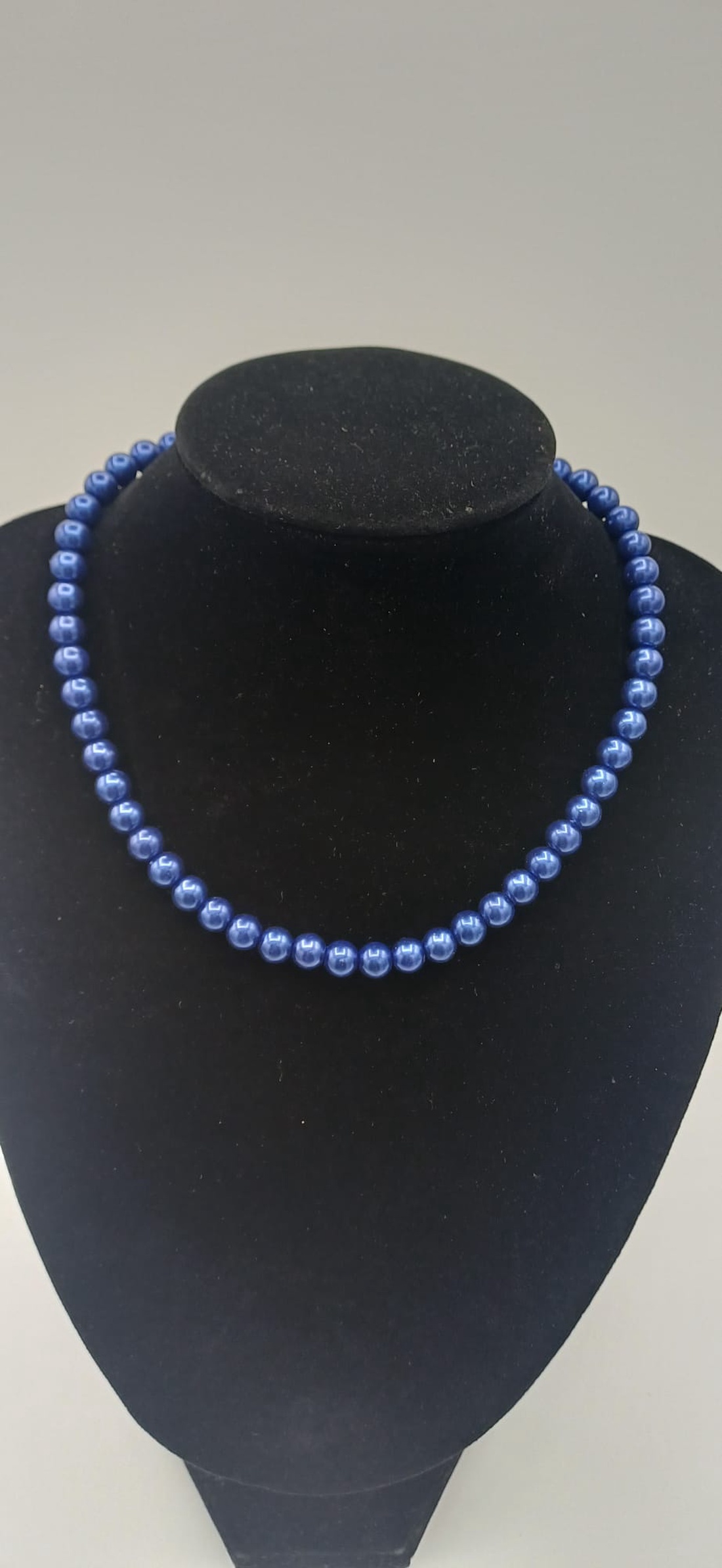 Colier din perle de sticla albastre intens - bijuterii - coliere - coliere din perle - Artynos.ro