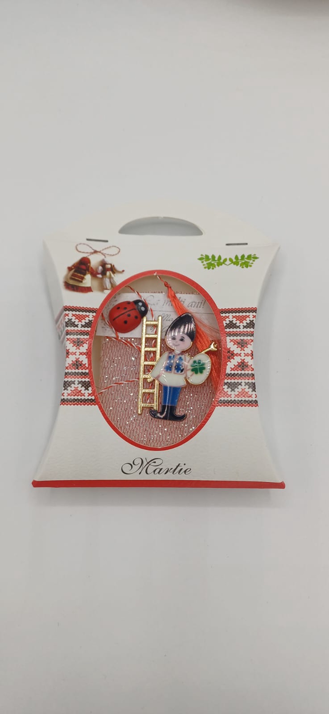 Brosa Cosar pe Scara - bijuterii - mărțișor - Artynos.ro