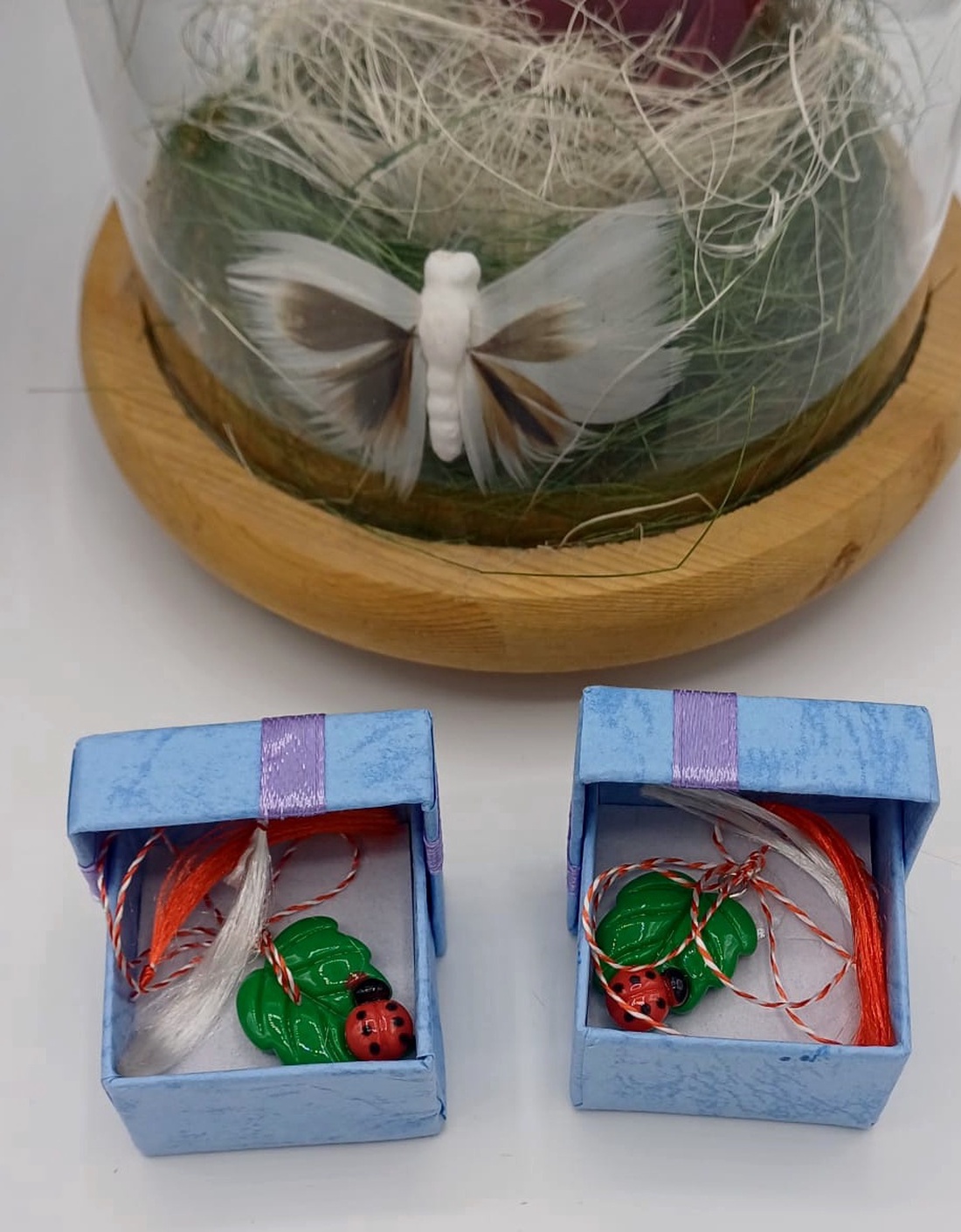 Martisor Frunza cu Buburuza - bijuterii - mărțișor - Artynos.ro