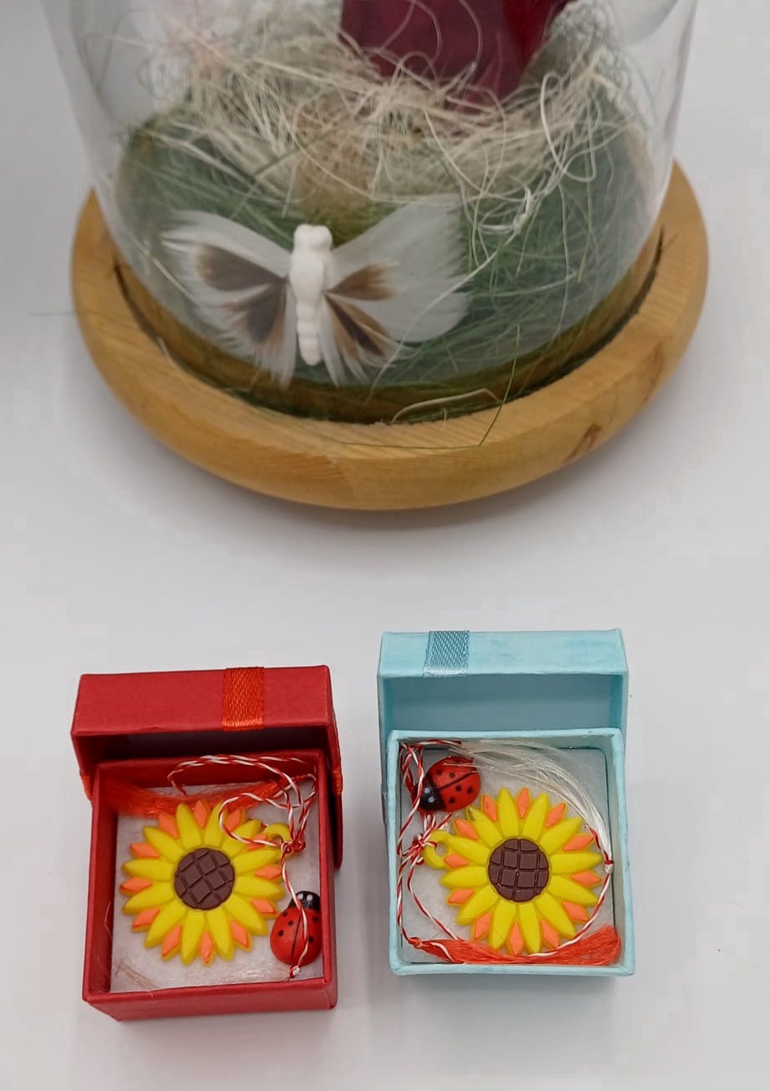 Martisor floare si buburuza - bijuterii - mărțișor - Artynos.ro