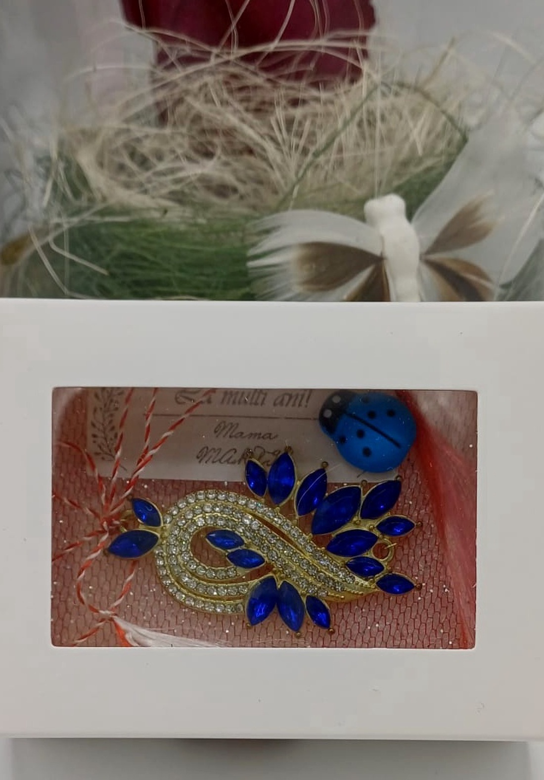 Martisor stil elegant  decorativ model frunză � accente albastre, - bijuterii - mărțișor - Artynos.ro