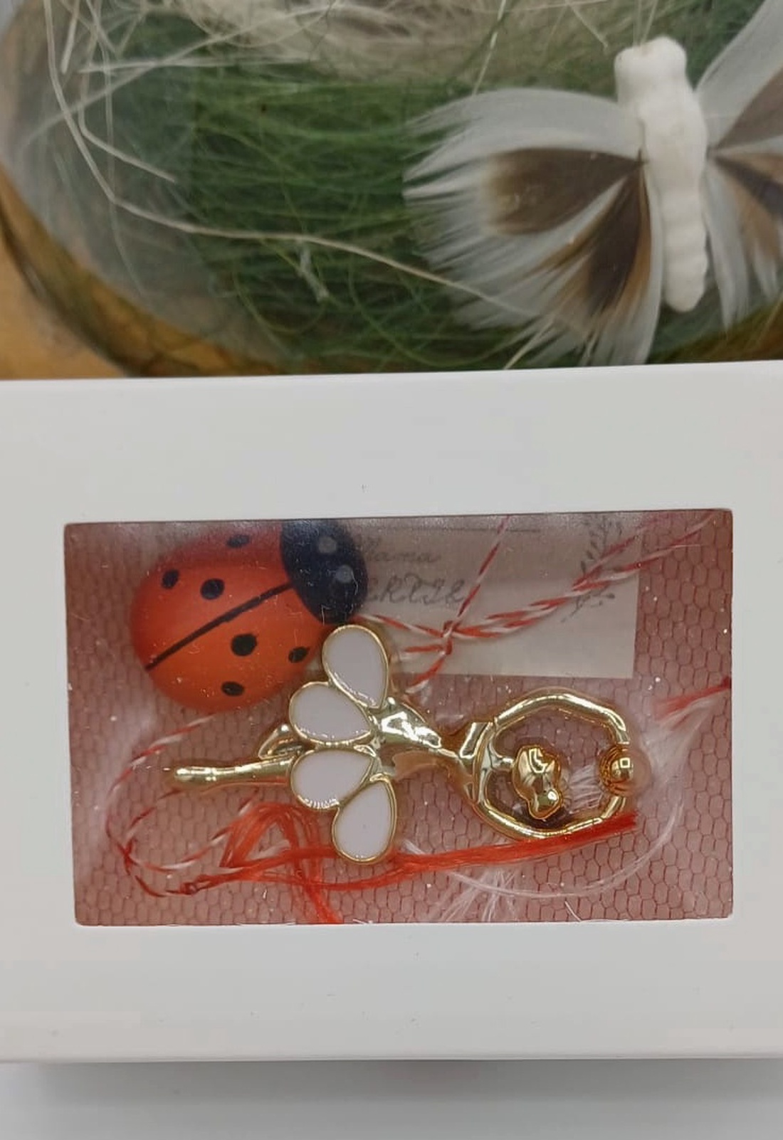 Mărțișor Balerină din  simbol al grației și feminității Un mărțișor fin și elegant - bijuterii - mărțișor - Artynos.ro