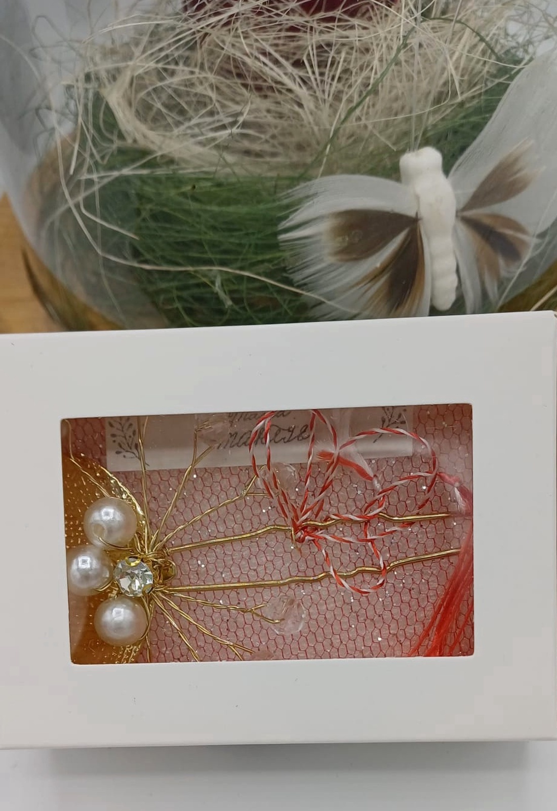 Mărțișor � Clamă de păr decorativă cu perle, model floral elegant - bijuterii - mărțișor - Artynos.ro