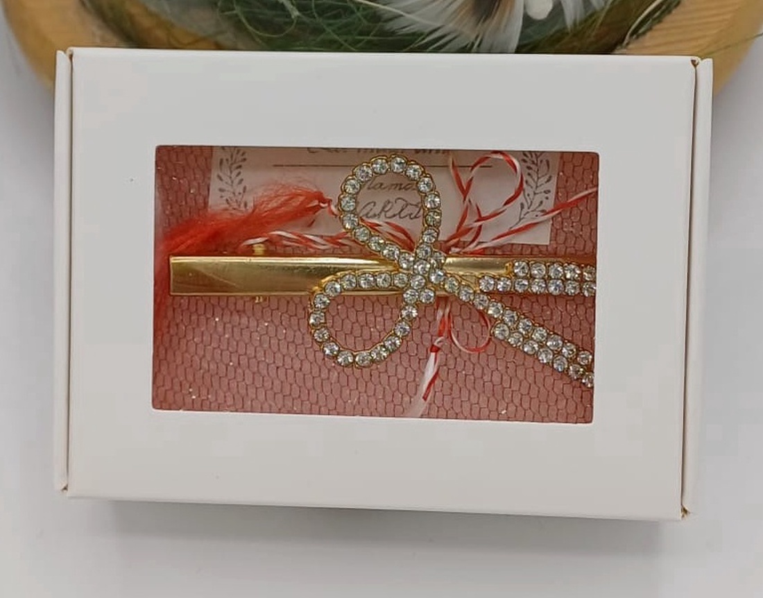 Mărțișor � Clamă de păr decorativă cu pietre, model elegant - bijuterii - mărțișor - Artynos.ro