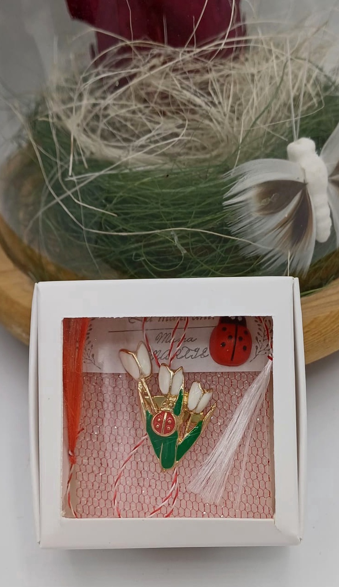 Mărțișor floare ghiocei cu buburuză � simbol al primăverii și norocului - bijuterii - mărțișor - Artynos.ro