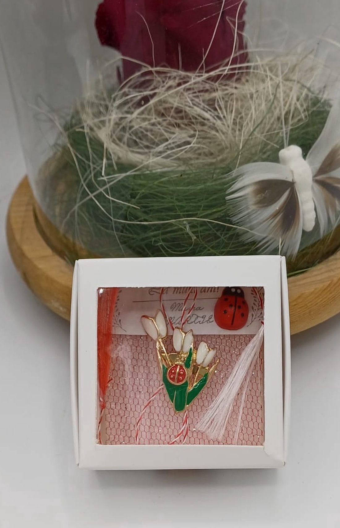 Mărțișor floare ghiocei cu buburuză � simbol al primăverii și norocului - bijuterii - mărțișor - Artynos.ro